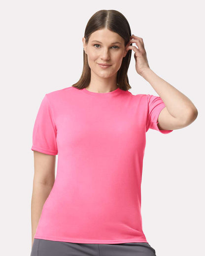 Gildan Performance® T-Shirt 42000 #colormdl_Safety Pink